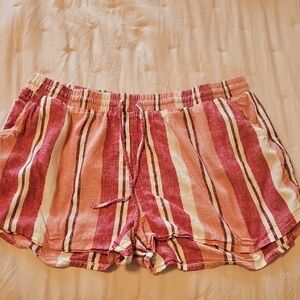 Universal Thread Pink and White Striped Women's Cargo Shorts